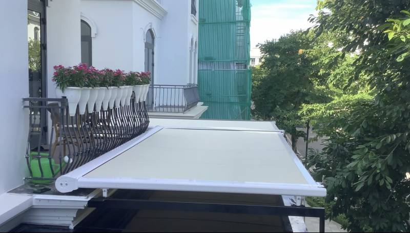 Rèm Trần Tổ Ong - Giải Pháp Cách Nhiệt Tuyệt Vời Cho Giếng Trời Và Mái Kính